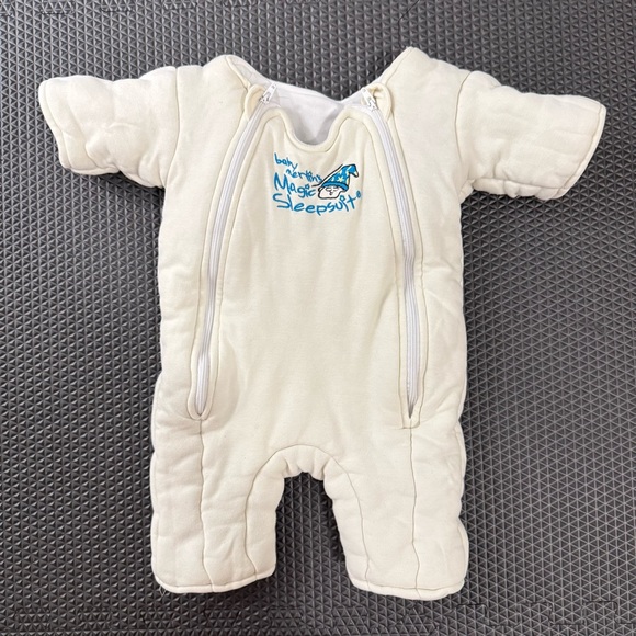 Magic Merlin Cream Sleep Suit - Picture 1 of 3